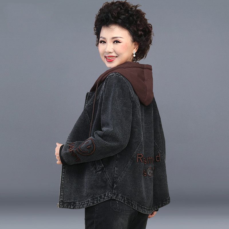 中老年女装春秋季短款外套加肥加大宽松上衣妈妈秋装洋气牛仔衣服