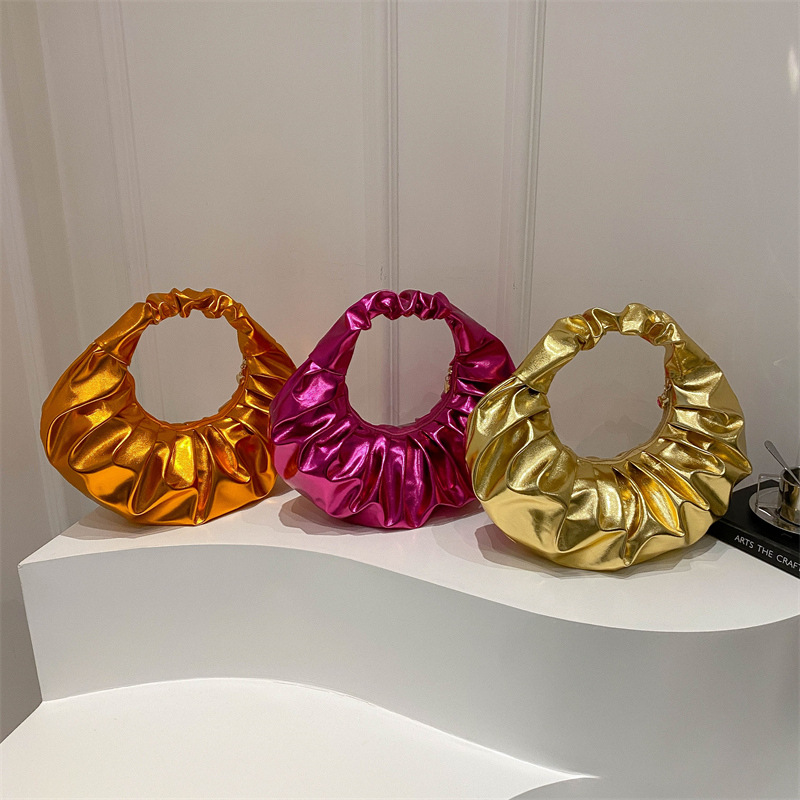 2024 neue plissierte runde Handtasche, vielseitige, modische Unterarm-Nischen-Design-High-End-Damentasche_voghion.com