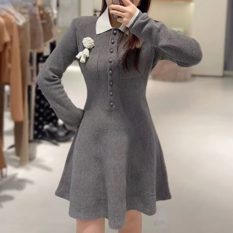 Sp Home 2025 Autumn New French Elegant Style Color-Block Turn-Down Collar Petite Slimming Slim Fit Knitted Dress for Women