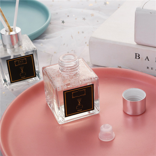 Small Sifang fireless aromatherapy essential oil incense lasting home bedroom air freshener bedroom fragrance daily necessities