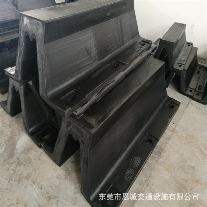 北海DA400桥墩防撞胶 DA300橡胶防撞护舷广东专业生产护舷厂家