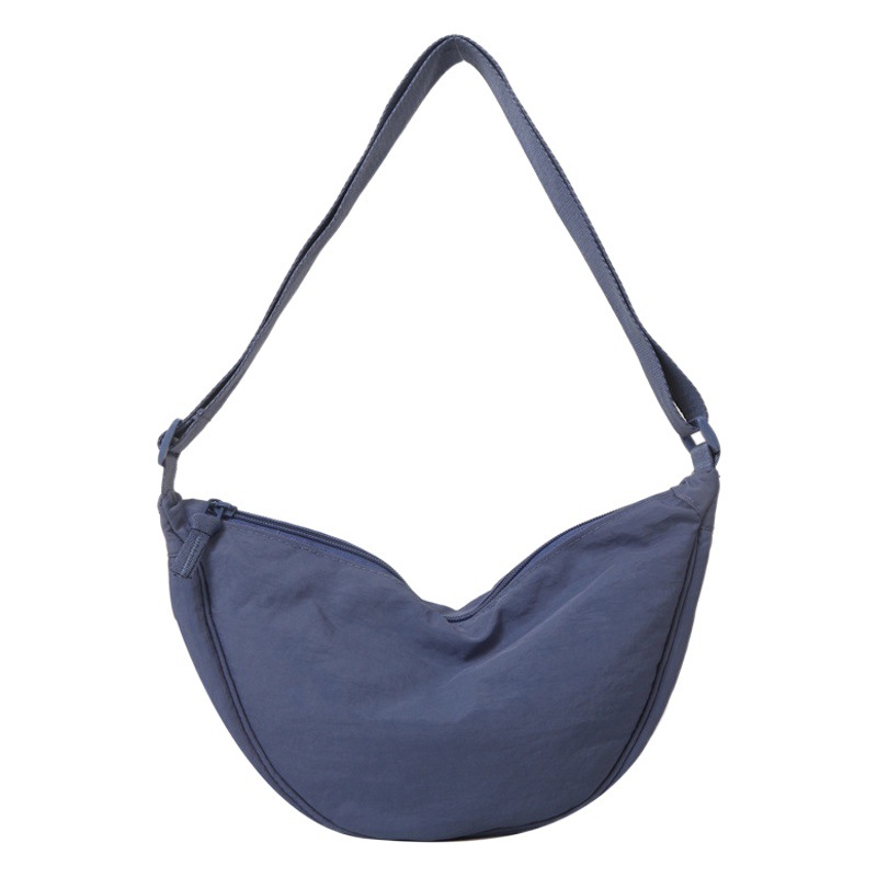 Nueva bola de masa femenina 2023 otoño marea bolsa de hombro simple moda nylon tela deportes mensajero bolsa