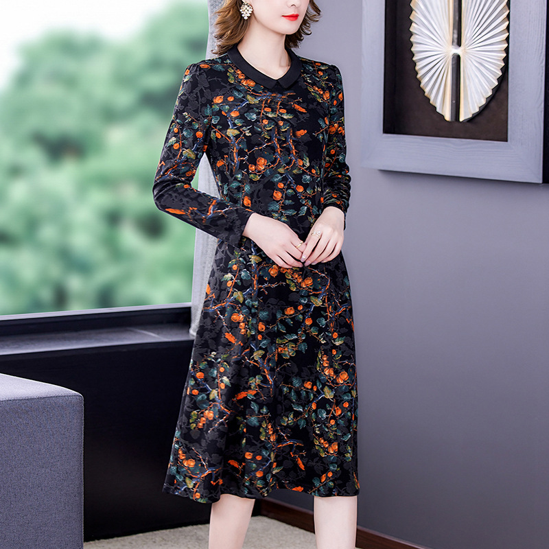 Retro ethnic autumn dress