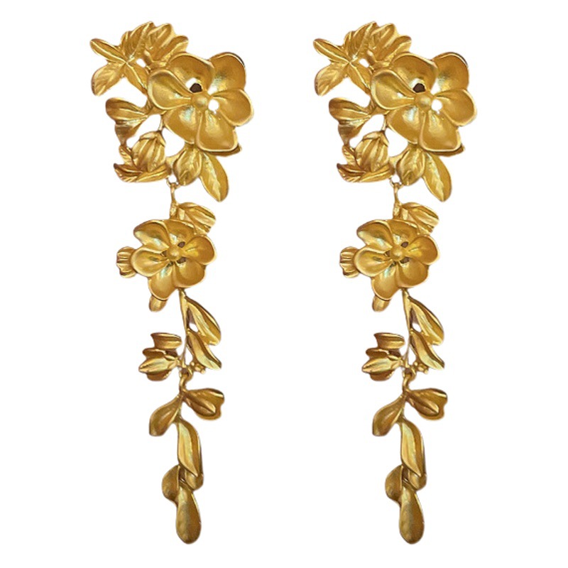 Pendientes de borla de hojas de flores de aguja de plata Pendientes de estilo de metal pesado exagerado de Europa y América Pendientes de alto sentido de moda Pendientes femeninos al por mayor