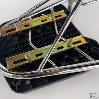 Motorcycle trunk — Set of Fasteners and Screws