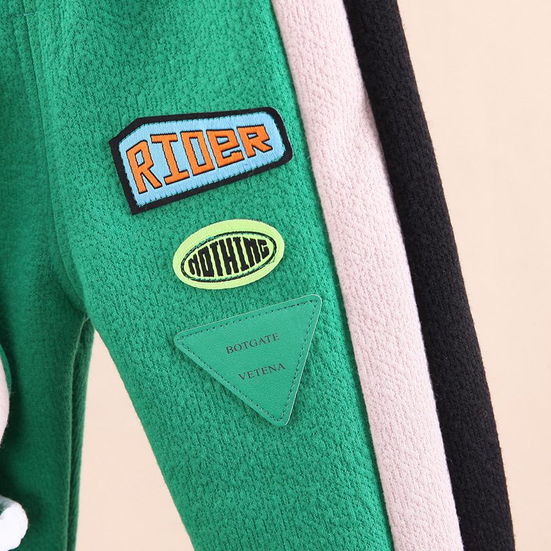 Kinder 2022 Frühling und Jungen Herbst Neue Produkt Cartoon Brief Puppe Gespleißt Baseball Anzug Zwei Stück Set_voghion.com