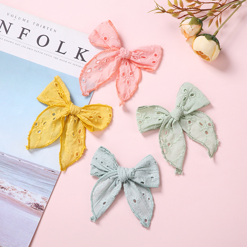 Children's hairgrip with bow