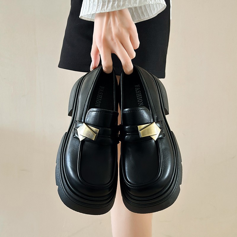 British Wind Black shoes Woman 2024 New Spring Football Happy shoes Thick sole marizhen shoes Woman