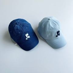 韓国の小衆のスターの同項の徐夢潔熱巴の同項のアルファベットの刺繍は顔の小さいカウボーイの野球帽のアヒルの舌の帽子を現します。