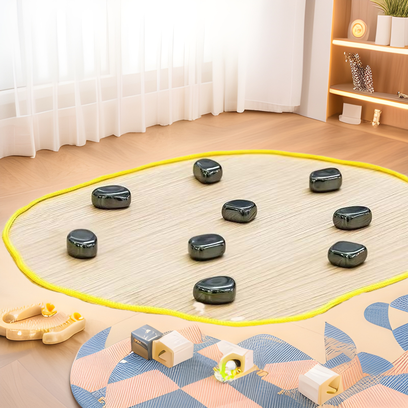 Interacción de padres e hijos contra juguetes magnéticos de ajedrez para entrenar el pensamiento espacial de los niños y la concentración de ajedrez