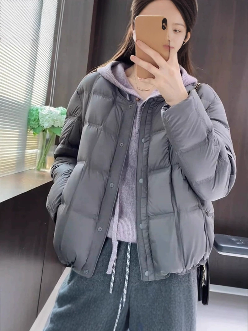 Demi-season light and thin keep warm down jacket