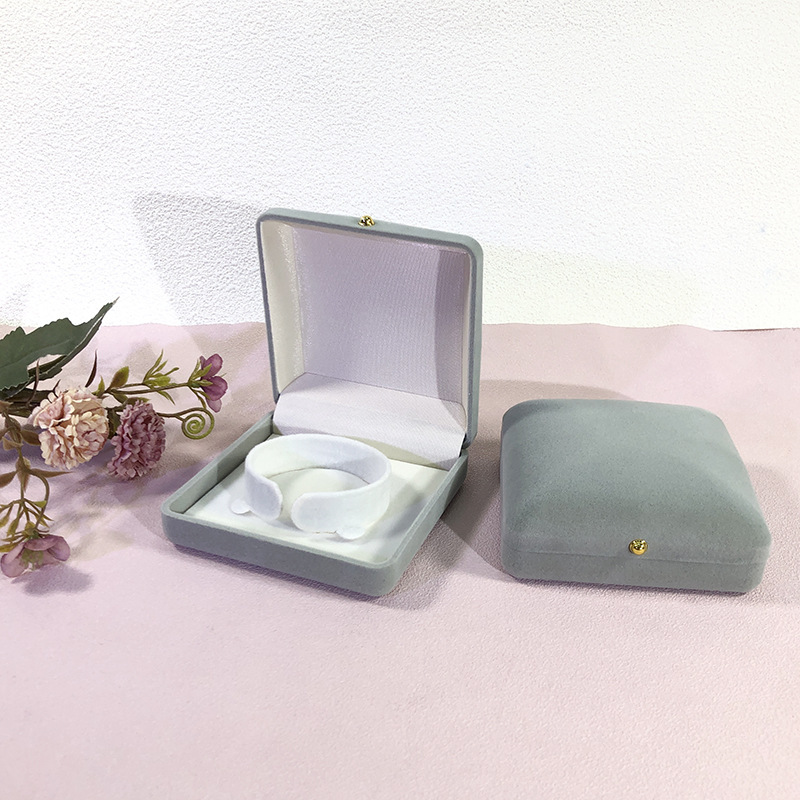 植毛ゴールドバックルフリップトップジュエリーボックスリングイヤリング収納ボックスペンダントネックレスジュエリーボックス翡翠ジュエリー包装箱|undefined