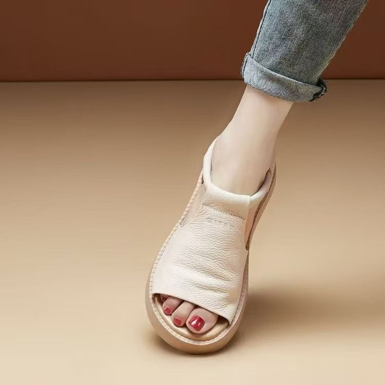 Sandalias para mujeres verano 2026 nuevo estilo retro de fondo grueso de cuero suave romanas sandalias de boca de pez para mujeres sandalias de fondo grueso