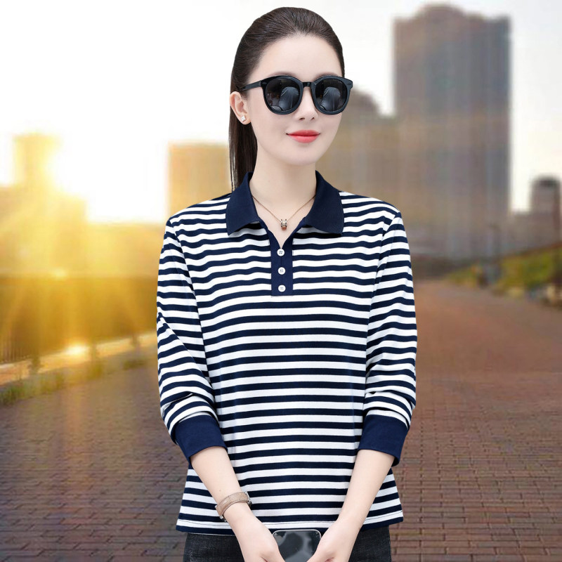 2026 Spring/Autumn T-shirt, women's casual striped sweatshirt, age-reducing and fashionable, long-sleeved top for petite mothers 2026 Spring/Autumn T-shirt, women's casual striped sweatshirt, age-reducing and fashionable, long-sleeved top for petite mothers