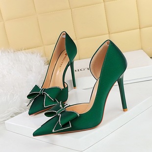 626-H37�W���L����߸�Ь�����\�ڼ��^���U��ˮ荺����Y��ЬŮЬ