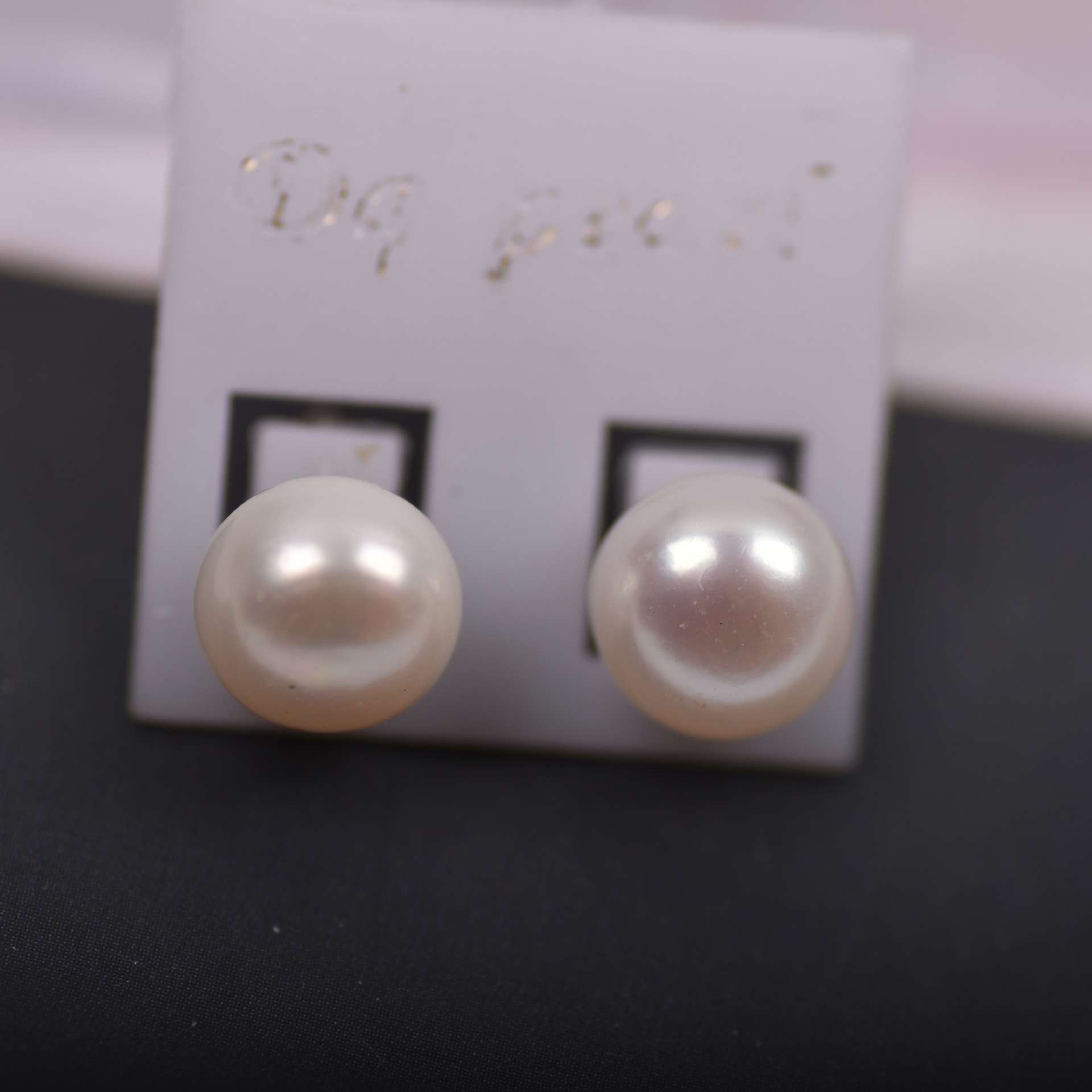 Simple Style Solid Color Freshwater Pearl Ear Studs 1 Pair display picture 2
