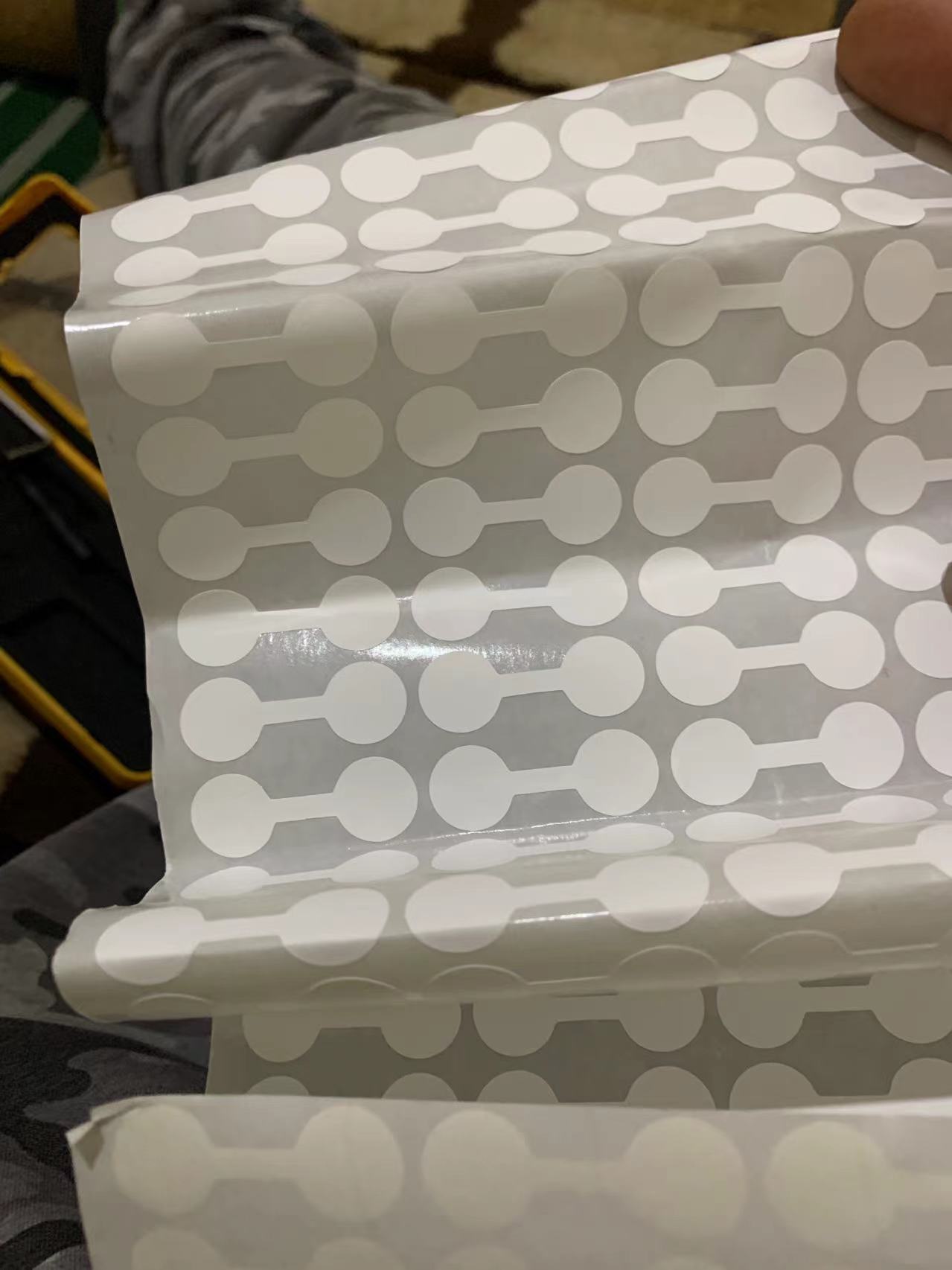 哑铃纳米标签avery dennison艾利不干胶法森标贴polyester首饰标