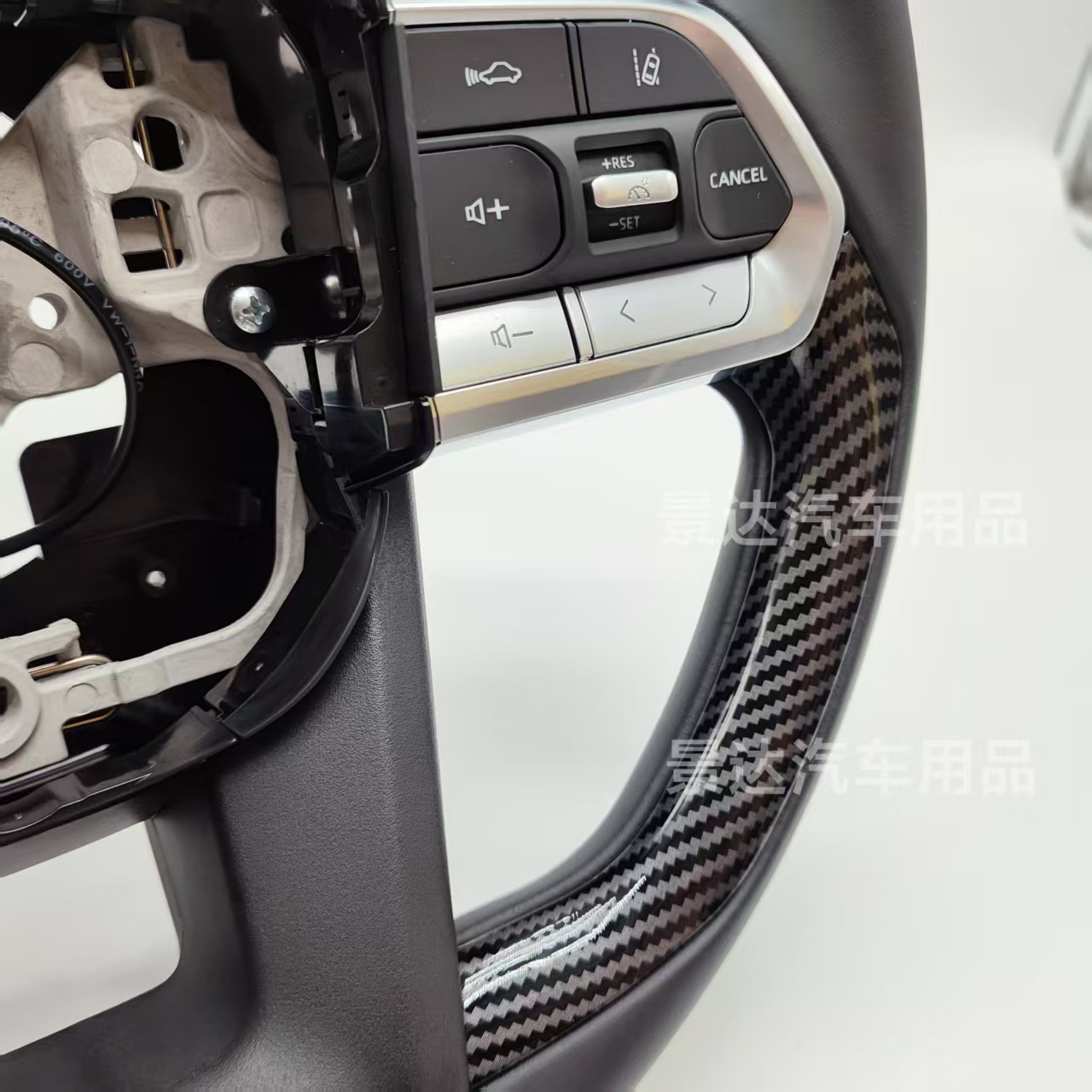 Applicable to Toyota's new LC300 modified steering wheel, Lu Xun Erfa 20 Series 30 Series RongFang RAV4 carbon fiber pattern