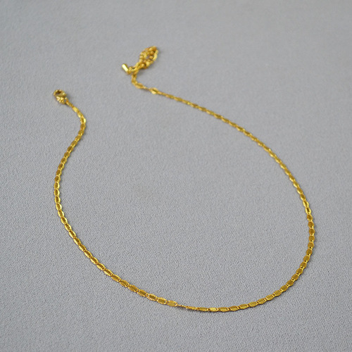French-style retro lace floral edge brass gold-plated minimalist simple chain stackable Instagram short pendant necklace clavicle chain for women