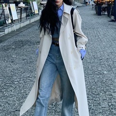 トレンチコートの女性2025春秋の新型韓国系気質の高級感があります。