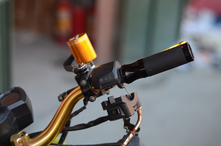 Suitable for Kawasaki Yamaha Ducati Honda Handlebar Glue Scooter Motorcycle Handlebar Cover Anti-Slip Wholesale