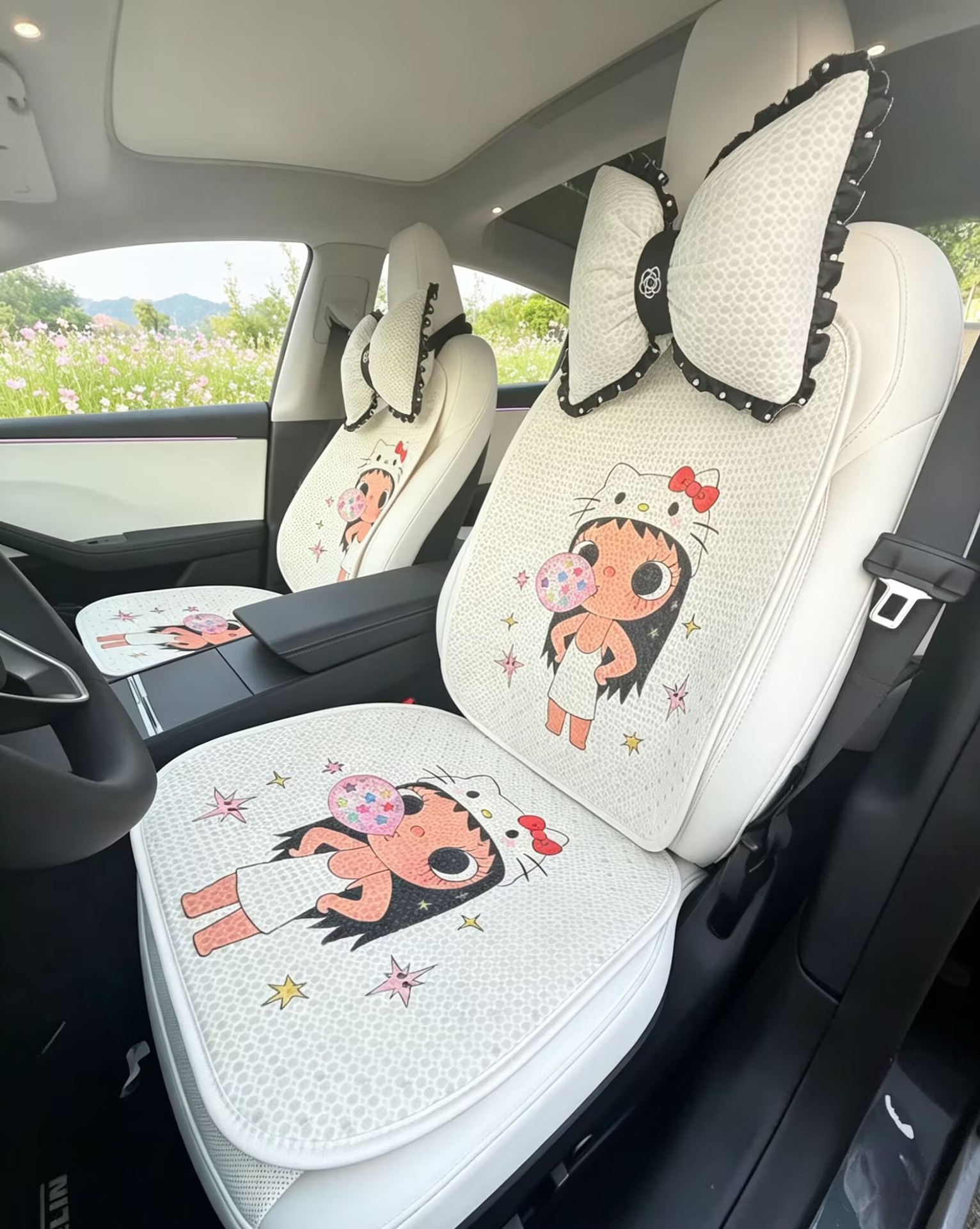 26-Year-Old New Model Cartoon Q-Style Beautiful Girl Breathable Fabric Car Seat Cushion Four-Season Multi-Piece Set Independent Stand Cross-Border Wholesale