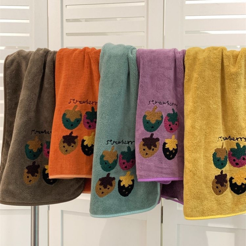 Thickened Coral Velvet Embroidered Personalized Large Towel Bath Towel, Absorbent, Non-Shedding, Non-Fading, Skin-Friendly, Plain Color, Comfortable and Skin-Friendly