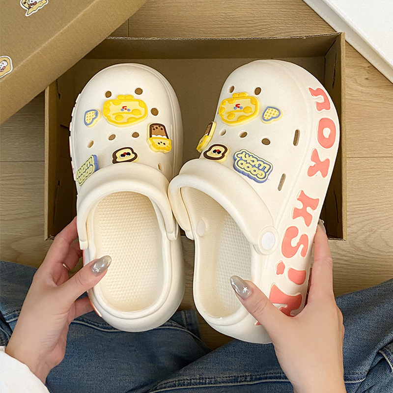 Cartoon Cute Cheese Casual Croc Shoes for Women 2025 Summer New Funny Outerwear Sandals and Slippers with Increased Height