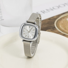 pСɰٴֱŮ͹Ś|ºsˮ߼кڽС