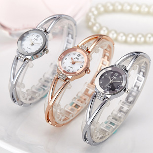 �n��r����Ʒ���ֱ�Ů��䓎��W�����C�����ˮʯӢ���Ůʿ�r�b��