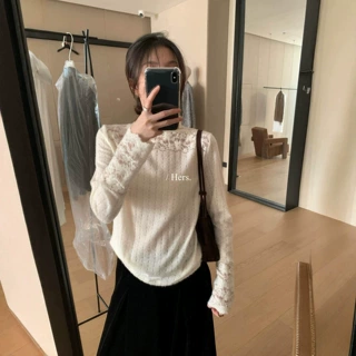 Hers一勺甜秋冬法式温柔风气质蕾丝拼接百搭半高领打底衫女62201