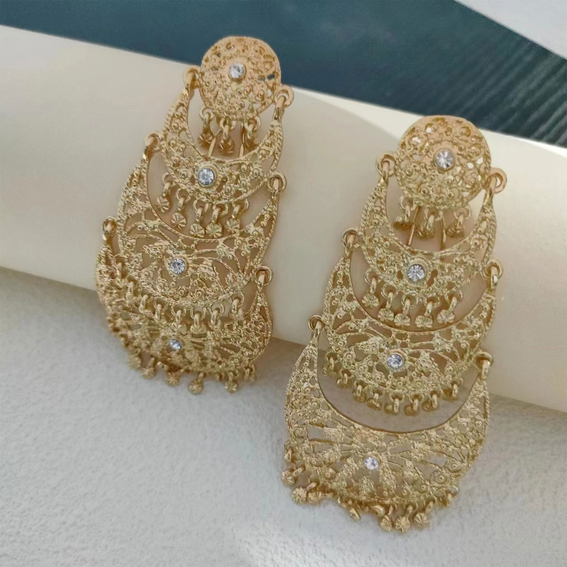 18g Weight Zinc Alloy Ear Needle Material Drop Earrings Classification 1 Pair Quantity 1 Pair Exaggerated Lady Ethnic Style Flower Water Ripples Zinc Alloy Drop Earrings
