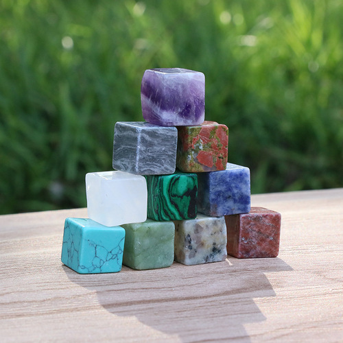 Semi-precious crystal, amorphous cubic granules, synthetic mixed 20 pieces, chilled ice whiskey ice wine stones, assorted mineral stones