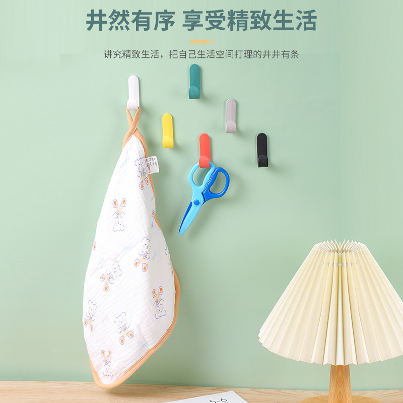 Gancho sin clavos en forma de J montado en la pared gancho sin perforaciones fresco pequeño gancho de perchero para el hogar sin costuras mini gancho adhesivo trasero para puerta