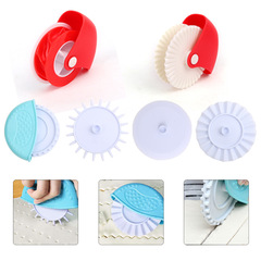 Kitchen Pastry Cutting Wheel Pizza Curling Wheel Roller Knife Baking Tool Manual Twist Wheel Cutter