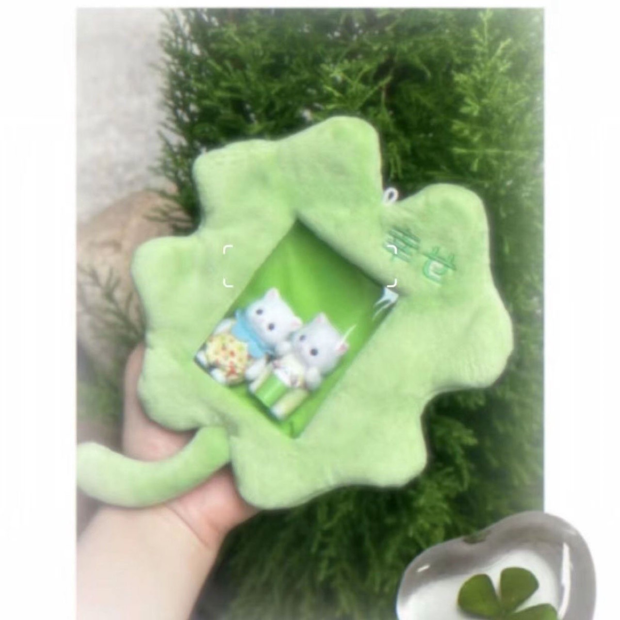 May happiness descend upon my palm, adorable four-leaf clover plush card case, ships immediately.