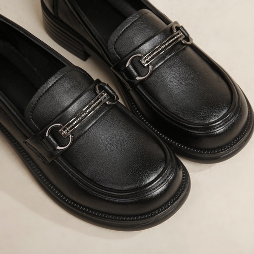 Genuine leather loafers for women  new flat-soled British style small leather shoes single shoes metal flat heel work shoes that are not tiring for the feet