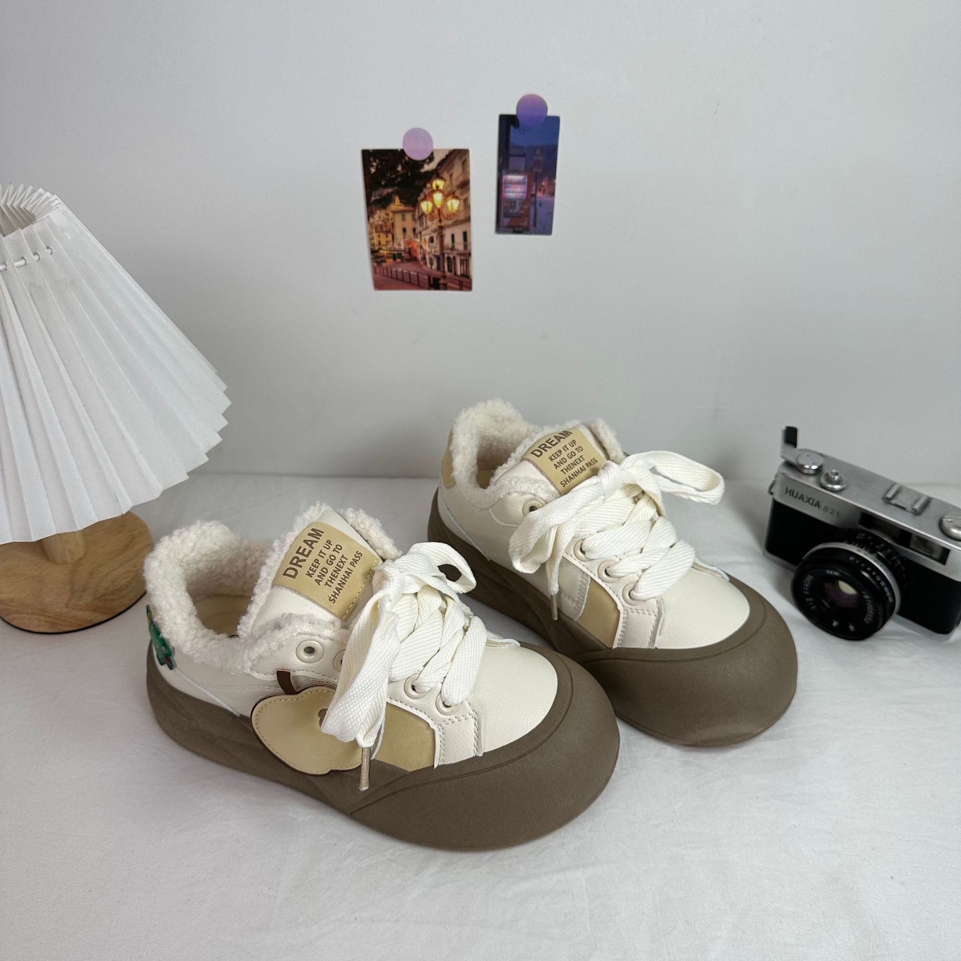 YUANBO2025 invierno más zapatos de lana para mujeres, zapatos de algodón de dibujos animados de estilo coreano, zapatos de mujer cálidos y gruesos image 5