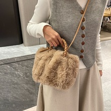女包2023挎毛绒柔软云朵女包包百搭款高质感百搭手提抽绳单肩包女
