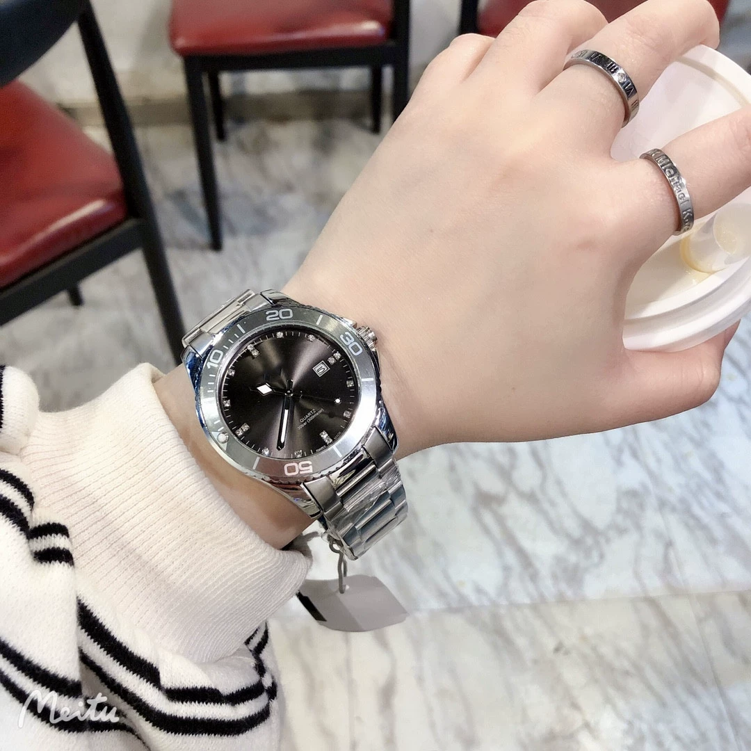 Кварцевый стальной ремень, модные часы для мужчин и женщин, AliExpress, простой и элегантный дизайн