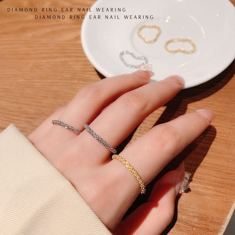 Golden retro fashionable small design ring