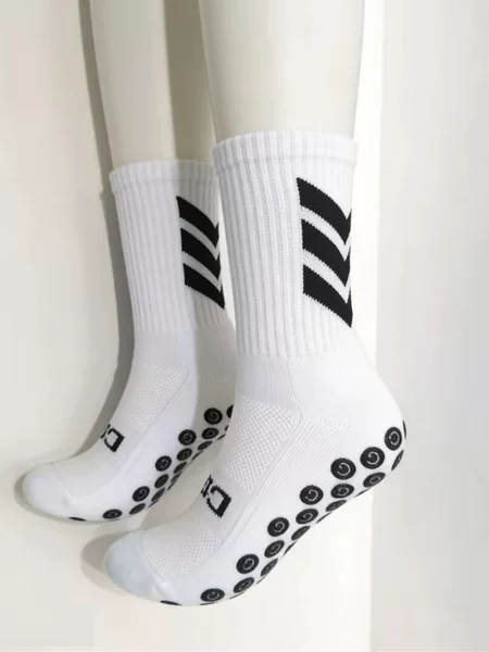 Foreign Trade Surplus Stock, Minor Imperfections, Men's and Women's Sports Non-Slip Football Socks with Three Stripes, Breathable and Sweat-Absorbent, Nylon + Cotton Socks