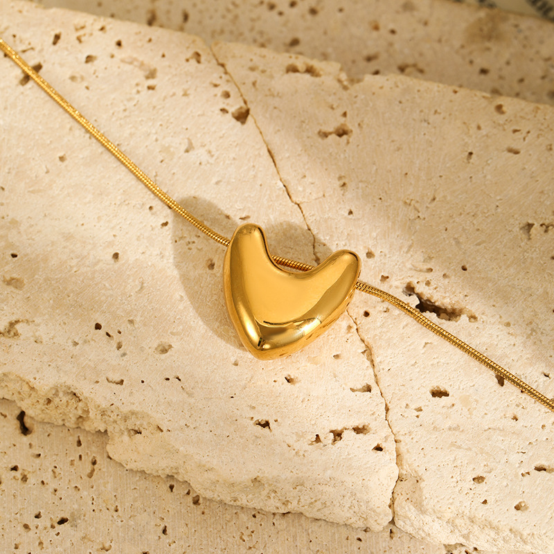 13g Weight 14K Gold Plated Plating Material 304 Stainless Steel Pendant Material Pendant Necklace Classification 304 Stainless Steel Chain Material 1 Piece Quantity Casual, Daily Occasion 304 Stainless Steel Material Heart Shape Pattern Women's Gender Simple Style Style Wholesale Jewelry Simple Style Heart Shape 304 Stainless Steel 14K Gold Plated Pendant Necklace 5