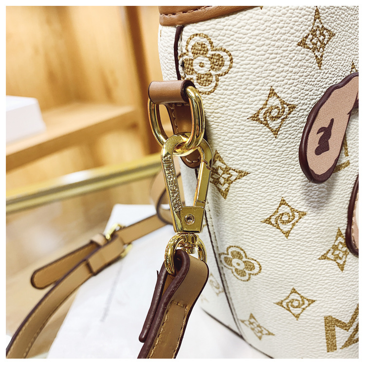 Fashion bucket bag for women 2023 spring new versatile cute rabbit bag high-end casual shoulder crossbody bag_voghion.com