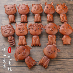 生肖紅檀香気嚢櫛檀木頭皮マッサージクッション櫛歳の赤ちゃん櫛携帯子供カード通櫛