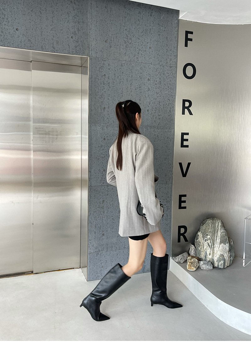 2024 Spring and Autumn Season New Versatile Simple Fashion Wide Korean Version Pointed Sleeve High Boots Soft Leather_voghion.com