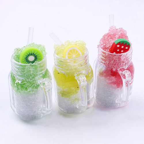 Manufacturer wholesale new creative smoothie straw cup DIY mobile phone car bag keychain smoothie keychain pendant