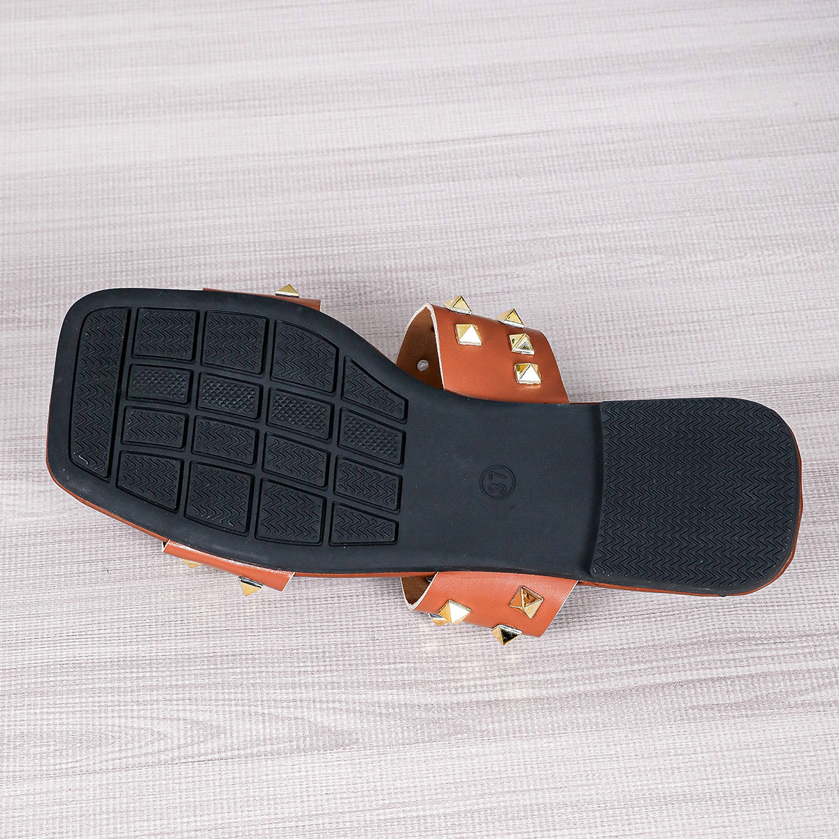 Women's Streetwear Solid Color Rivet Square Toe Slides Slippers display picture 6