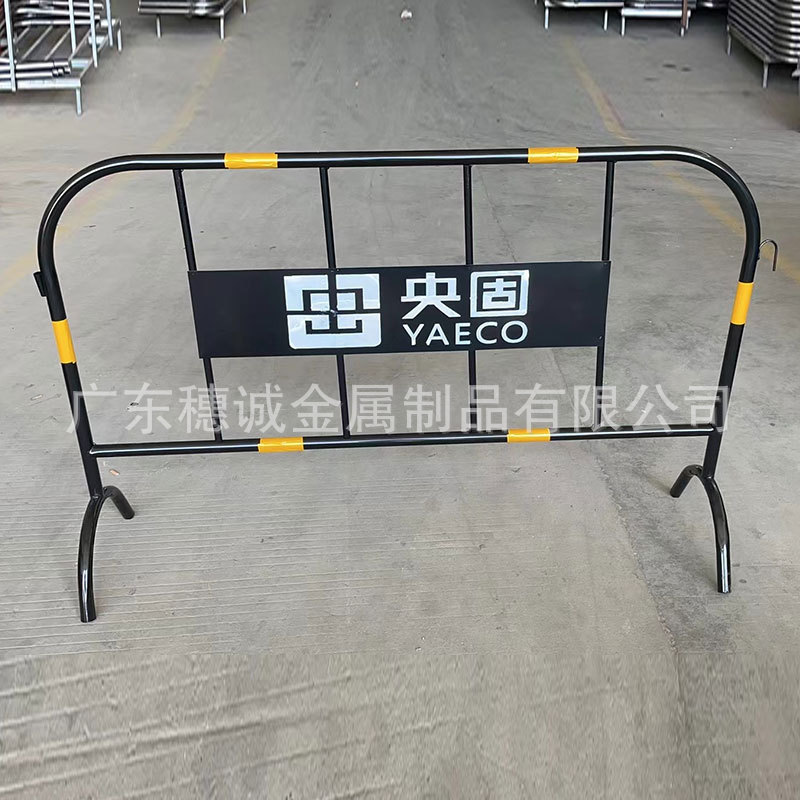 深圳工厂供应镀锌管铁马市政工程施工临时围栏可移动不锈钢铁马