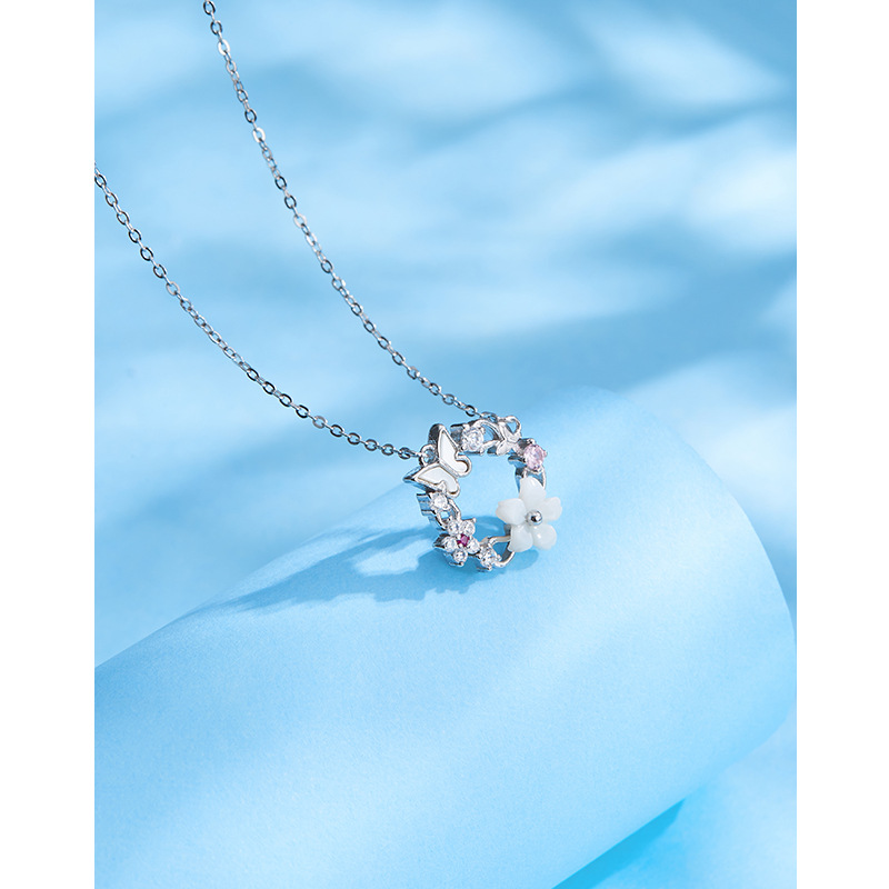 925 plata esterlina mariposa Garland Collar para las mujeres luz lujo nicho diseño flor clavícula Cadena de alto grado collar temperamento